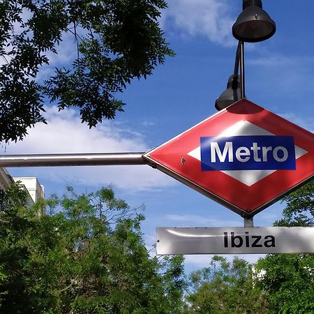 Apartamento Exterior En Parque Del Retiro- Ibiza Dc Madrid Luaran gambar